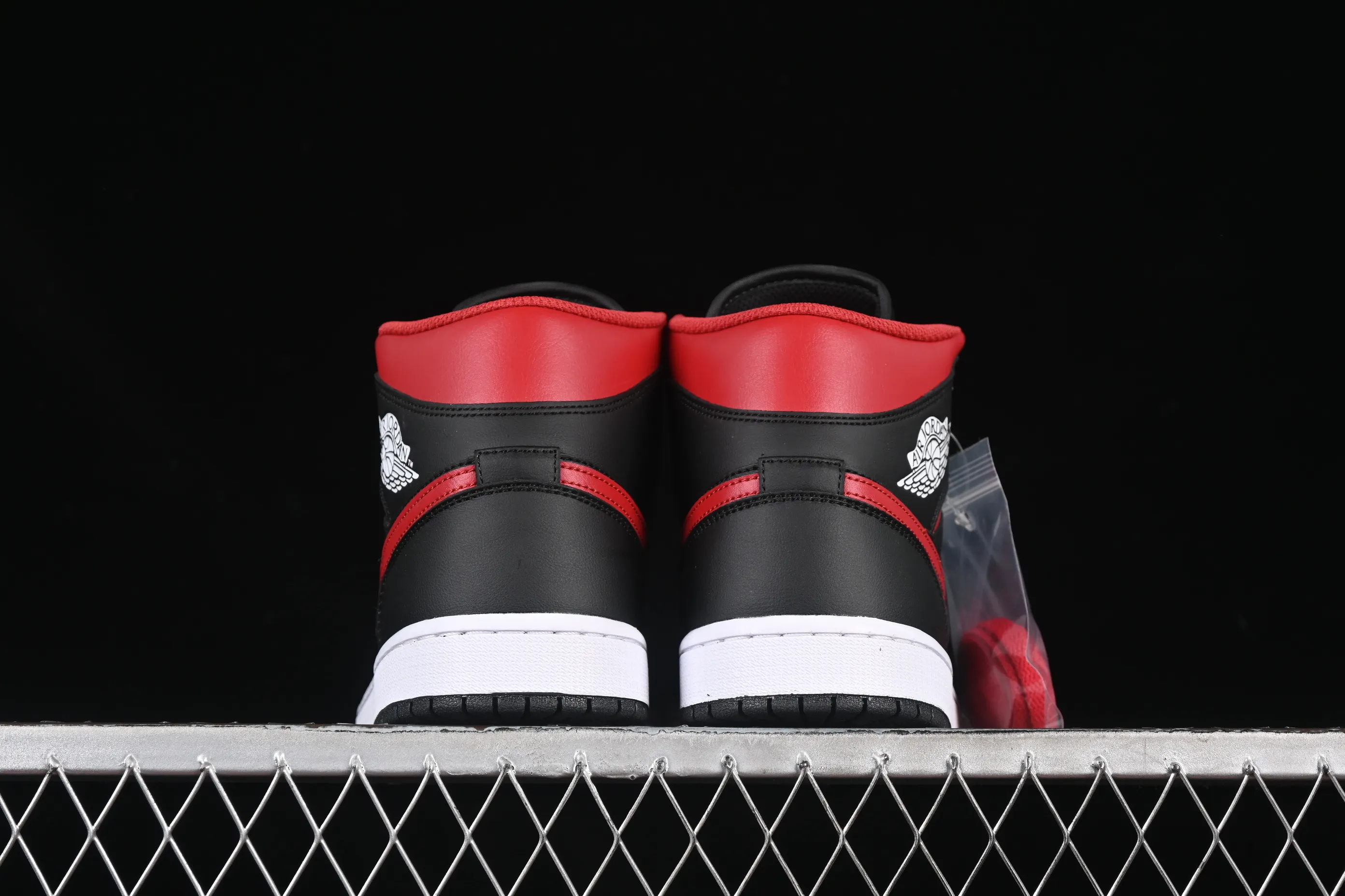 All categories Air Jordan Jordan series basketball shoes Air Jordan 1 Mid Air Jordan 1 Mid AJ1 Joe 1 black and red mid-top cultural and casual sneakers DQ8426-067